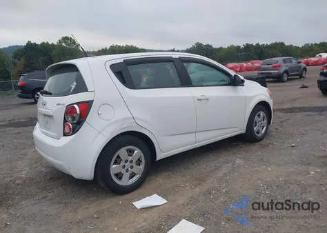 2014 Chevrolet Sonic Ls Auto z USA, uszkodzony, nr VIN 1G1JA6SH7E4139154